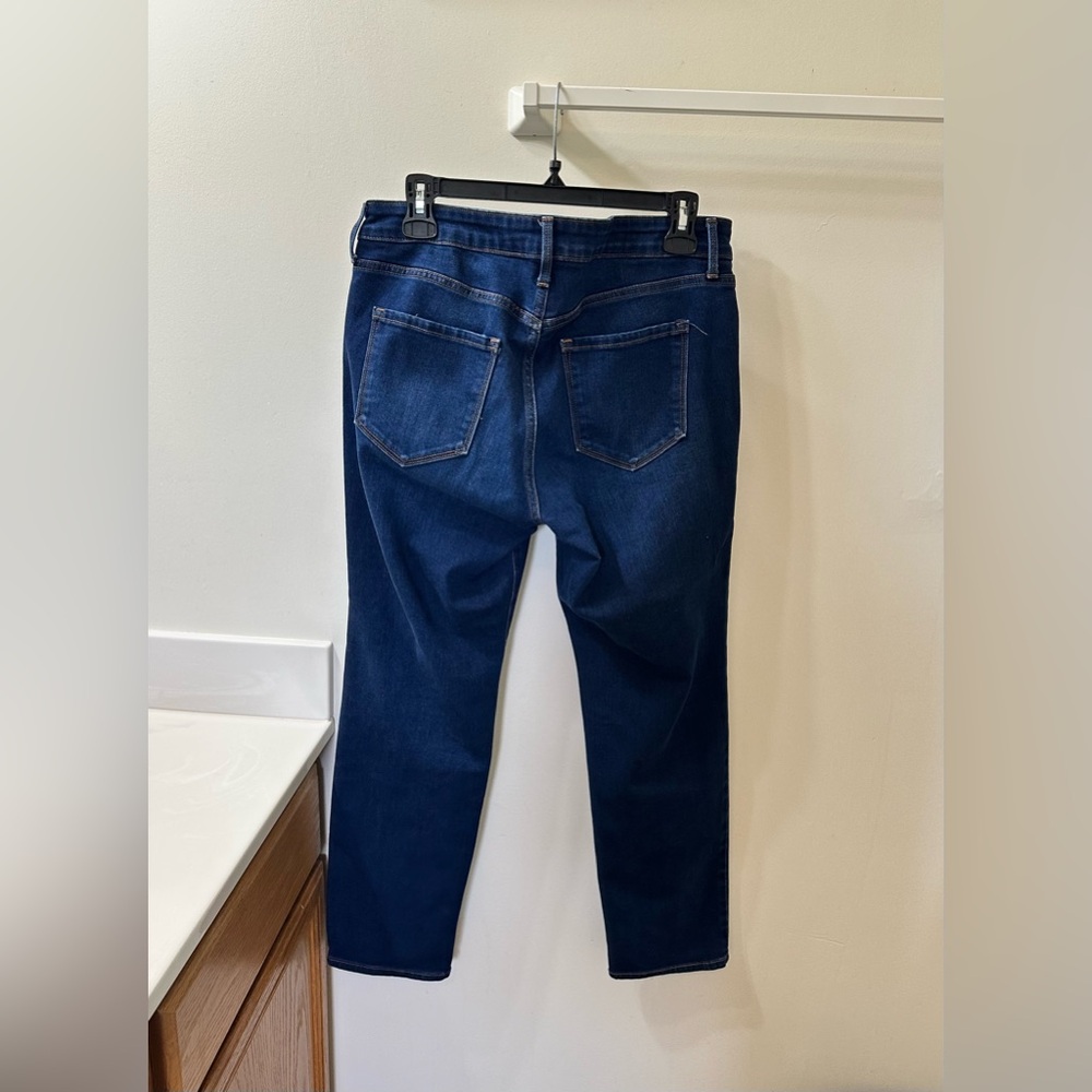 Old Navy Mid-Rise Power Slim Straight Jeans 10 S - Picture 2 of 6